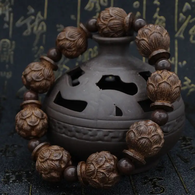 Crafts Natural Agarwood Bracelet Blackwood Carved Dragon Beads Beads Bracelet Gift Bead Accessories Bracelet for Men and Women