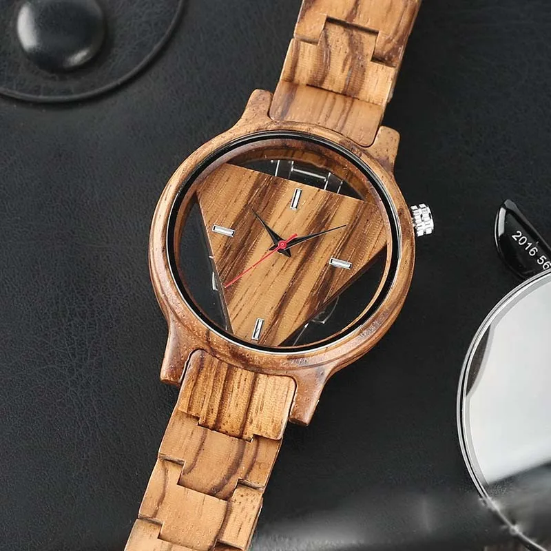 Рисунок 4 - Мужские часы с полым дизайном