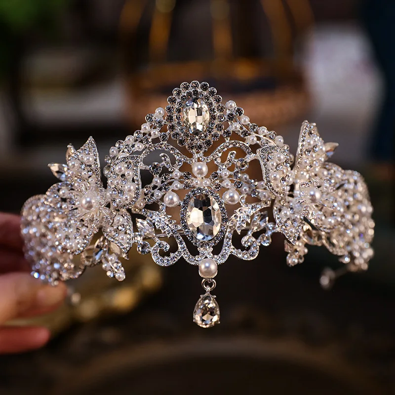 

Wedding Dress Crown Temperament Luxury Rhinestone Alloy Ornament Princess Birthday Party Hair Accesorios Tiara for Women 2023