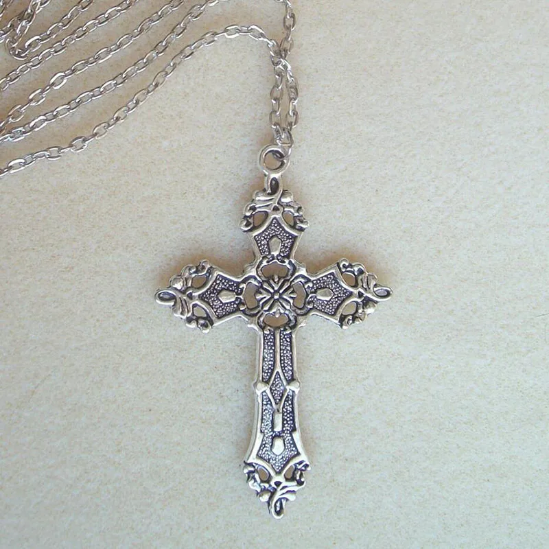 

Big Cross Pendant Necklace for Women Men Goth Gothic Neck Necklaces Vintage Choker Medieval Edgy Jewelry Accessories Aesthetic