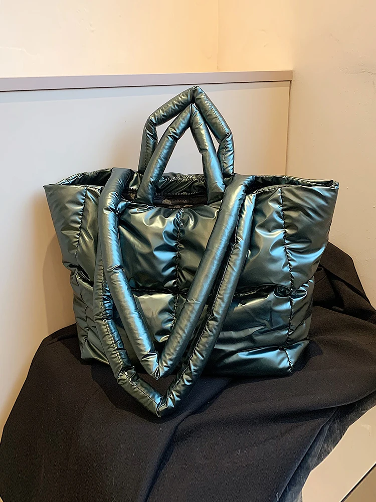 Trendy Cotton Tote Shoulder Bag for Fashionable Women