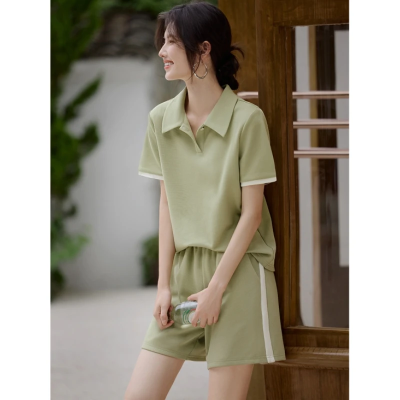 Комплект из 2 предметов повседневные зеленые шорты и свободная футболка с