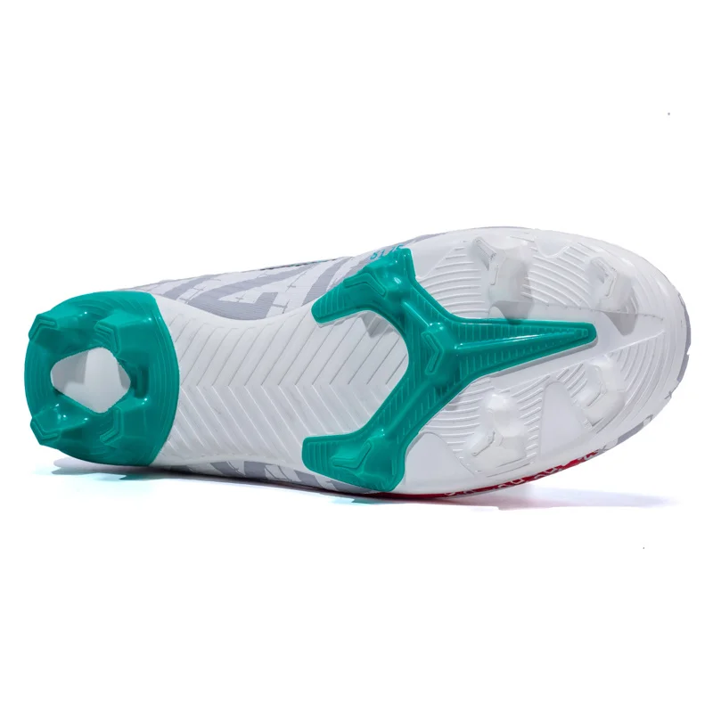 Hot Sale Men's Football Boots White Fashion Printed Soccer Cleats for Men Women Low-cut TF Football Sneakers chaussures de foot