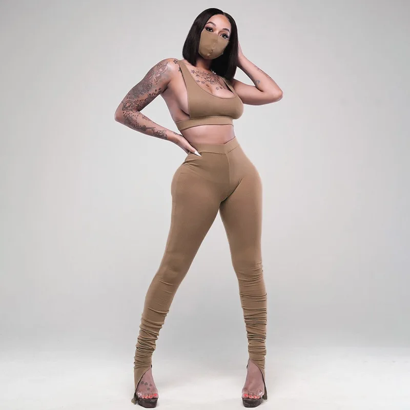 

Женский спортивный костюм без рукавов, комплект из двух предметов, уличная одежда, укороченный топ и облегающие брюки черного, розового цве...