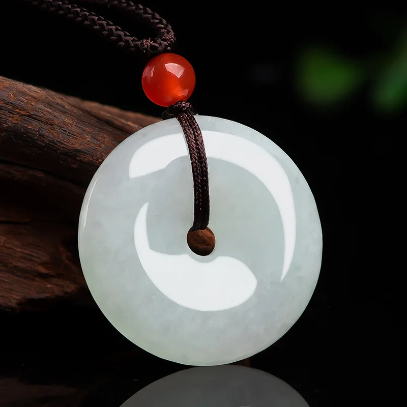 

Maichuang/Jade ice species pingan buckle Emerald Necklace Pendant Fashion and Elegant Personality Charm Jewelry Couple Amulet