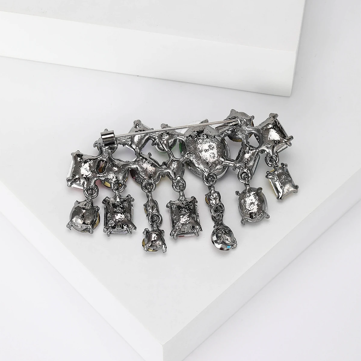 Брошь с эмалью цвет в ассортименте