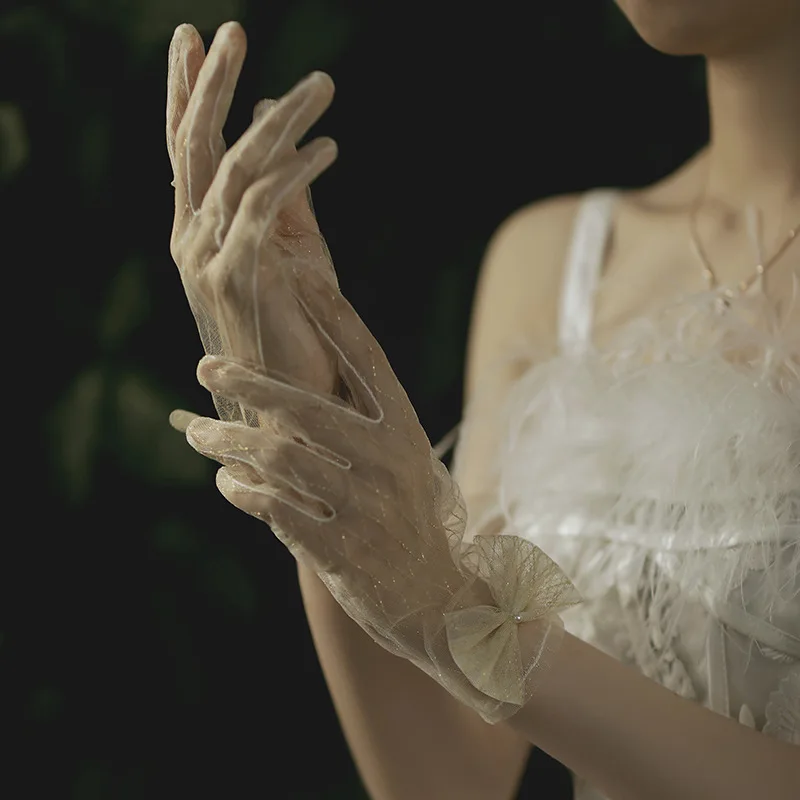 

Champagne Short Bridal Gloves Wrist Length Gloves Bowknot Sexy Wedding Gloves Gant Enfant Mariage