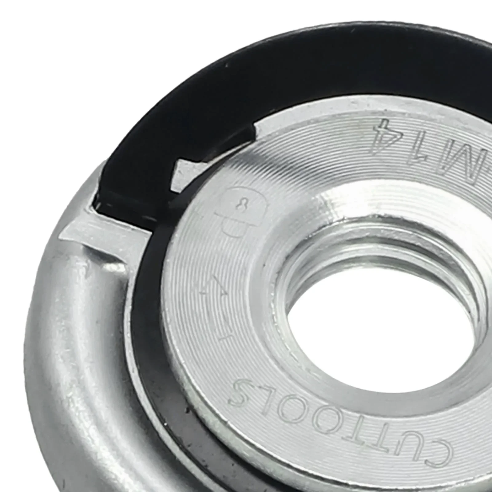 Для замены дисков/лезвий/других аксессуаров фланцевая блокировочная гайка