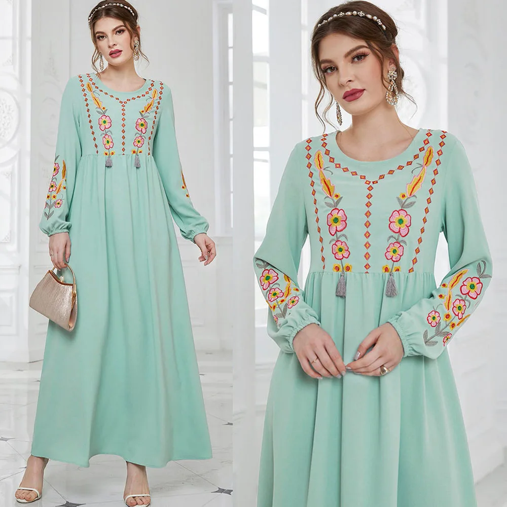 

Elegant Abaya Embroidery Women Muslim Dress Party Evening Gown Islamic Clothes Middle East Spring Autumn Arabic Ramadan Fashion