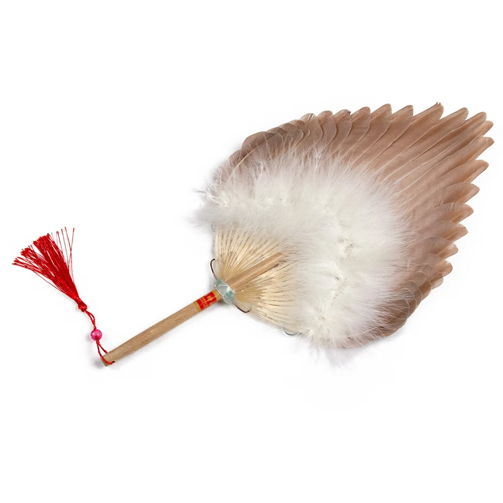 

Китайский стиль, Zhuge Liang Fan, перламутровые голубьи перья, ручные поклонники, персонализированный бамбуковый веер для ретро, украшение для танцев