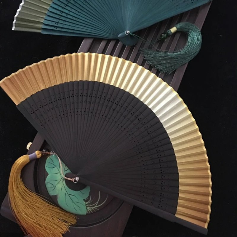 

Silk Female Fan Small Flower Carving Japanese Hefeng Folding Fan Edo Japanese Style Gold and Green Decoration Crafts Home Decor