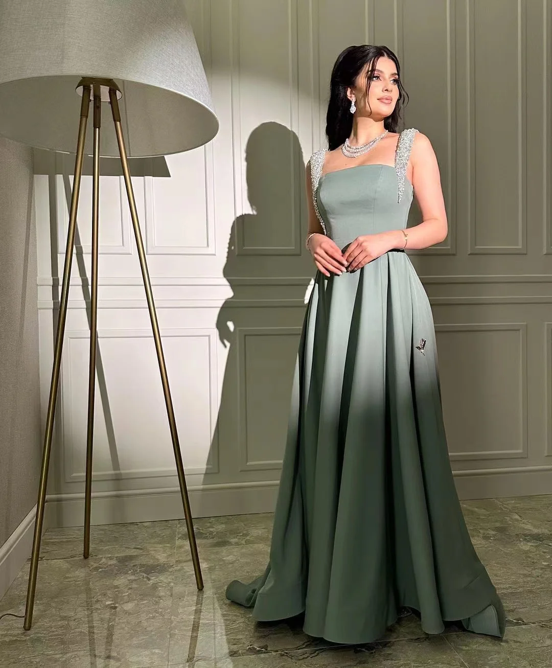 

Vintage Sage Green Satin Long Evening Dresses Shiny Beads Straps Party Dress 2023 Dubai Saudi Arabic Women Formal Prom Gowns