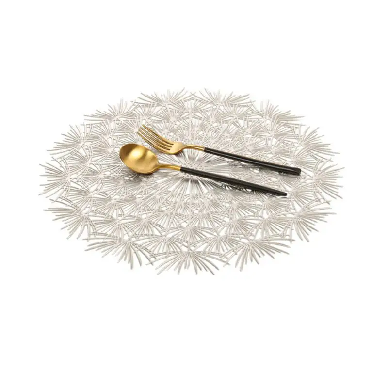 

Solid Color Hollow Placemat Hot Stamping Heat Insulated New Hollow Out Cutout Meal Mat Modern Minimalist Anti-hot Table Mat