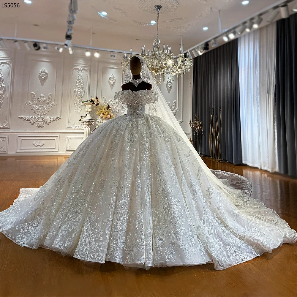 Фото Индивидуальное роскошное свадебное платье Amanda Novias: официальный новый дизайн, элегантное платье без бретелек для невесты со съемными рукавами №4