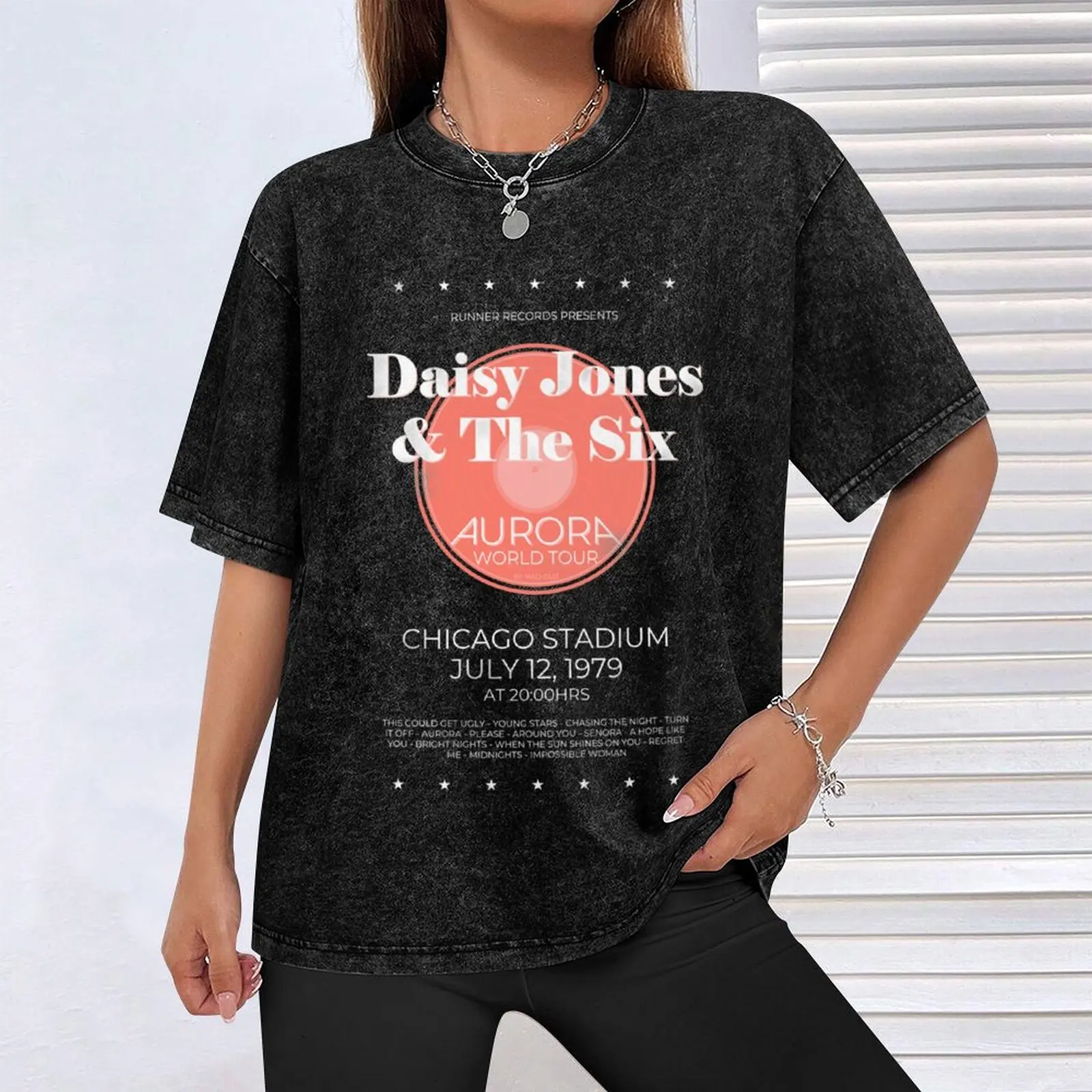 Футболка мужская с коротким рукавом и постером The Six - Aurora World Tour