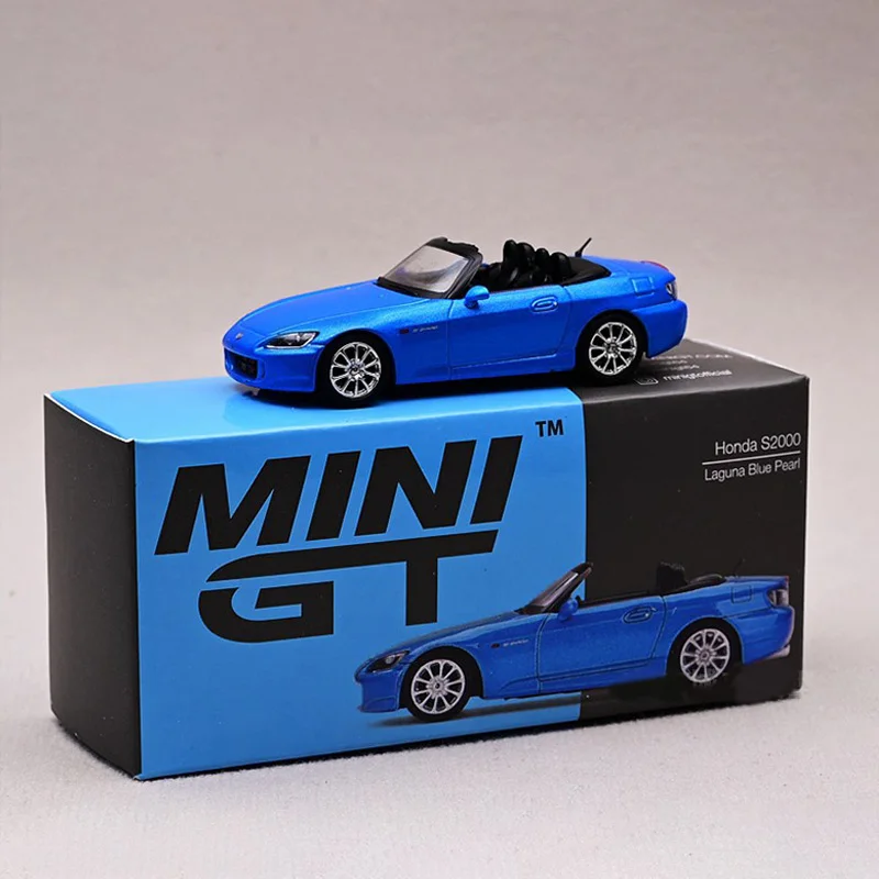 

Модель автомобиля-трансформера 7 см, 1:64, из сплава