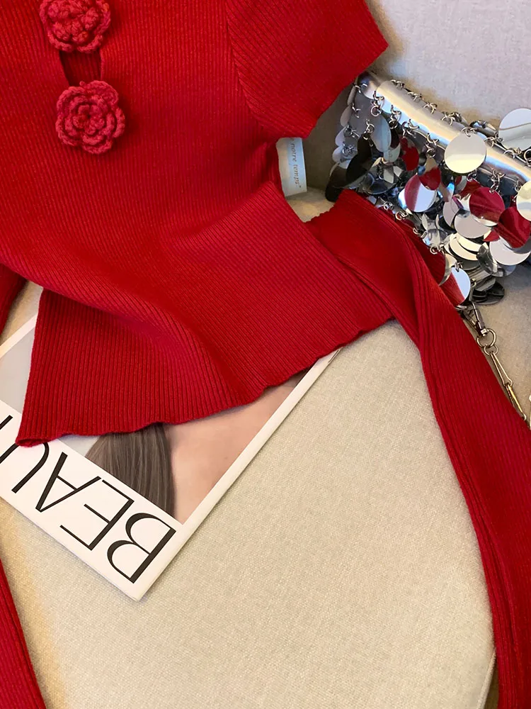 Koreański styl Słodka moda Sweter z aplikacjami Kobiety Nowy projekt Szykowne topy dekoltem w szpic Jesień 2024 Gyaru dzianiny