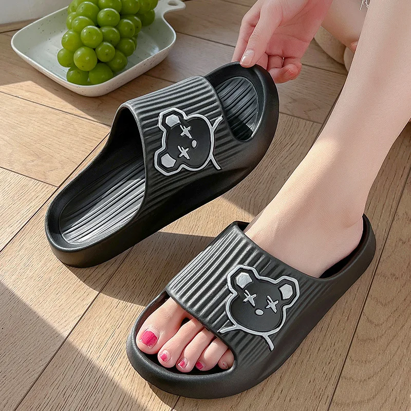 

2023 Summer Women Slippers Cute Cartoon Bear Home Slipper Couple Beach Slide Men House Indoor Bathroom Anti-Slip Slippers
