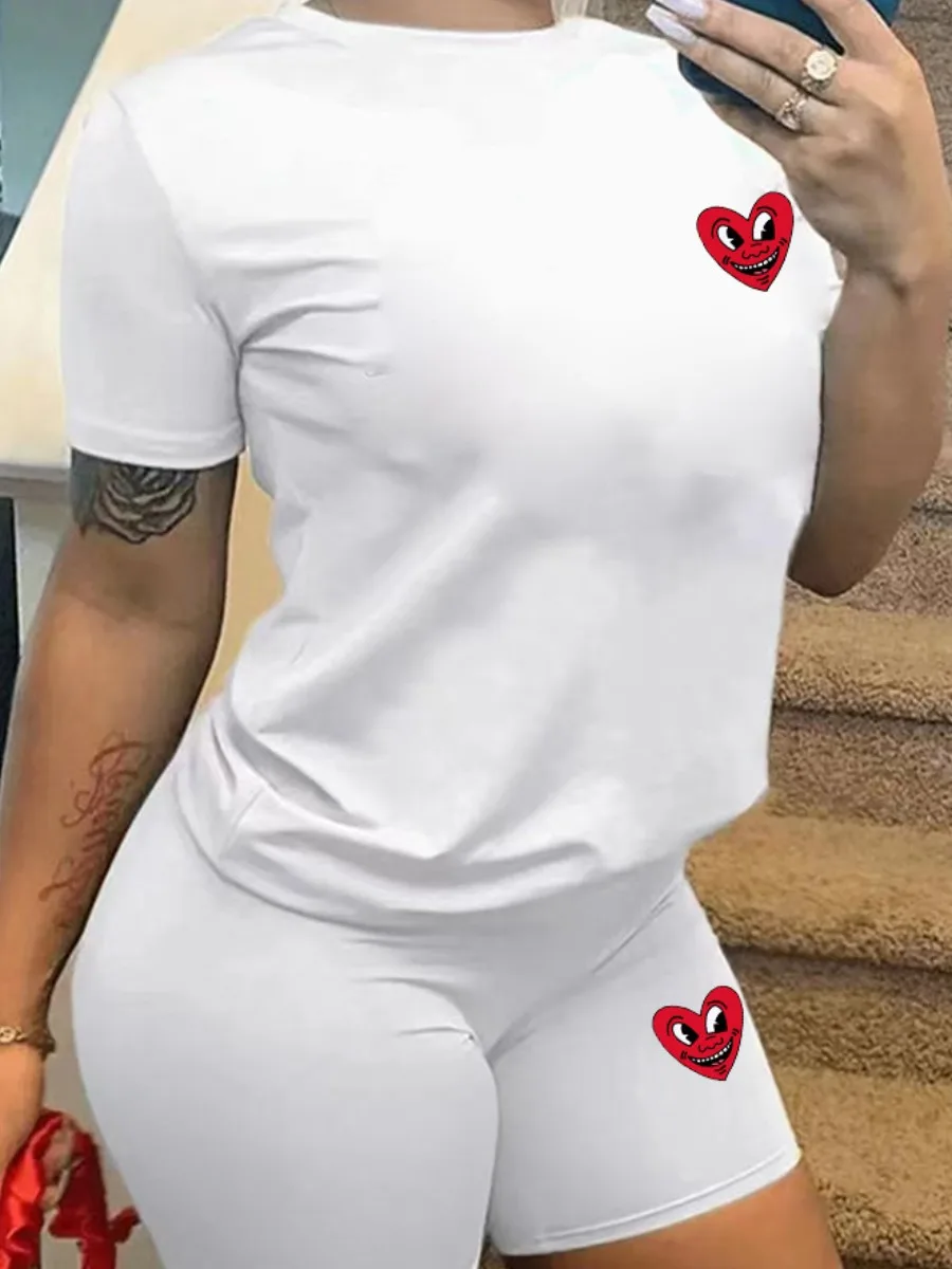 LW Plus Size Cartoon Heart Print Shorts Set Women Two Piece Set Summer Short Sleeve O-Neck Tee Tops+Pencil Shorts Suits