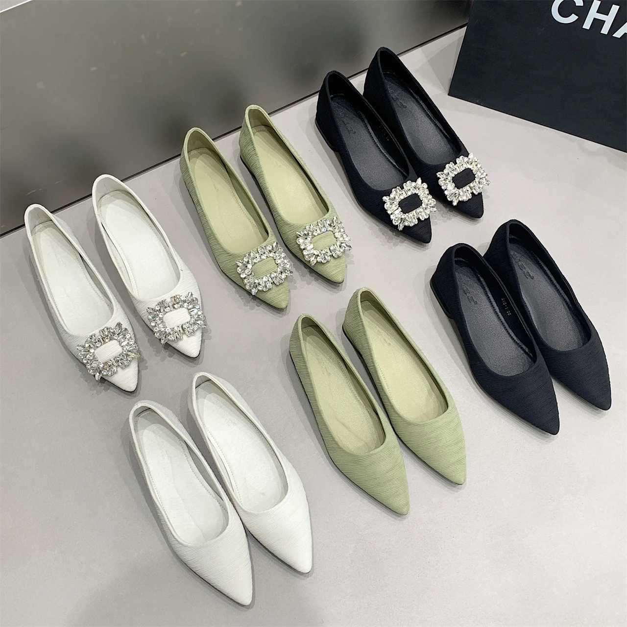 

Bailamos Women Spring Autumn Flats Rhinestone Pointed Toe Loafers Shallow Mouth Fashion Brand Ballet Flats Women's Sandals Muje