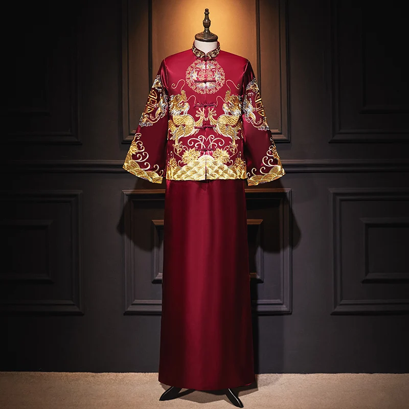 2022 Traditional Chinese Clothing for Men Red  Plus Size Xiuhe Embroidered Round Neck Long Sleeves Vintage Wedding Dress Set