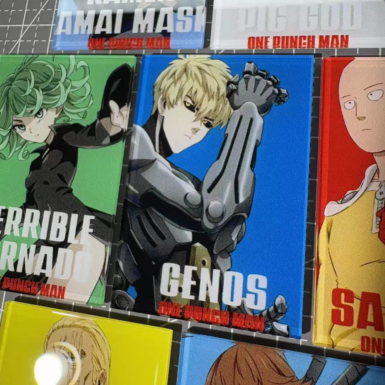 Фото Магнит на холодильник One-Punch Man из акрила: Сайтама и Генос. Коллекционный сувенир, аниме-арт, украшение. №5