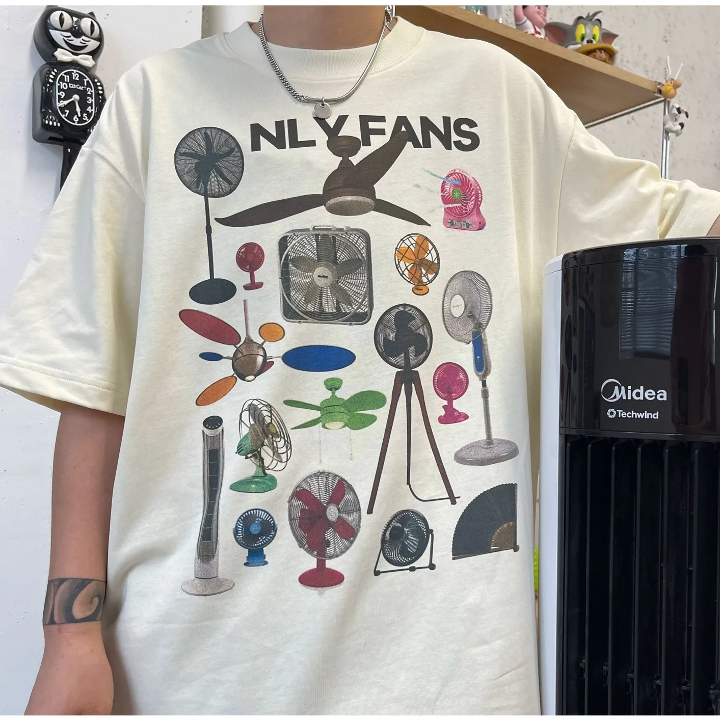 Футболка мужская и женская с коротким рукавом интересная нишевая модная