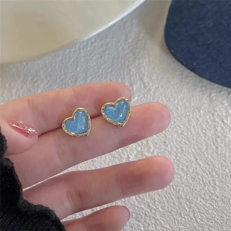 

New Fashion Silver Heart Stud Earrings Blue Temperament Earrings for Women Party Jewelry Gifts