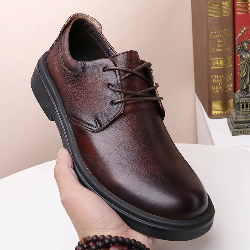 

Vintage Men's Genuine Leather Business Dress Shoes British Style Men Thick Soft Bottom Round Toe Joker Shoes Black Brown