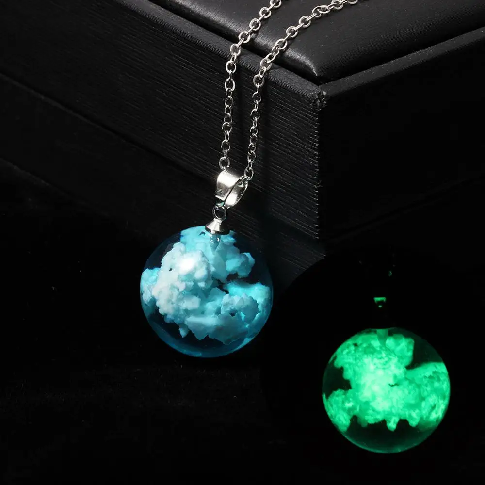 2022 Fashion Glowing Blue Sky White Clouds Pendant Necklace Clear Resin Moon Pendant Women Necklace Eagle Pattern Jewelry
