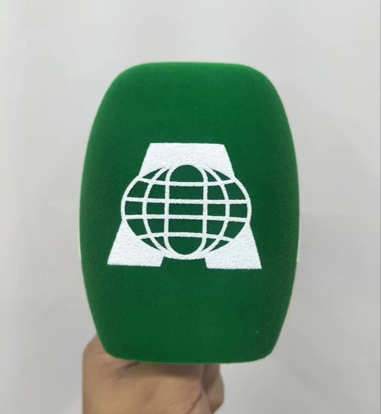 Фото Изготовленный на заказ микрофон, пенопластовый логотип, печатный квадратный пенопласт, флокирующийся микрофон, губчатый чехол, лобовое стекло, микрофон, лобовое стекло, ТВ-станции, интервью №5