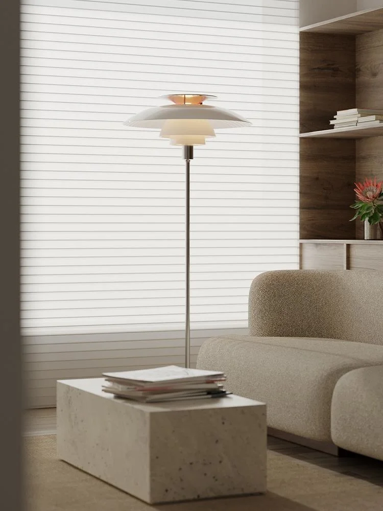 

Напольный светильник со штативом, Напольная Лампа в скандинавском стиле, напольный светильник с перьями, канделябр, стандартная Напольная Лампа из дерева