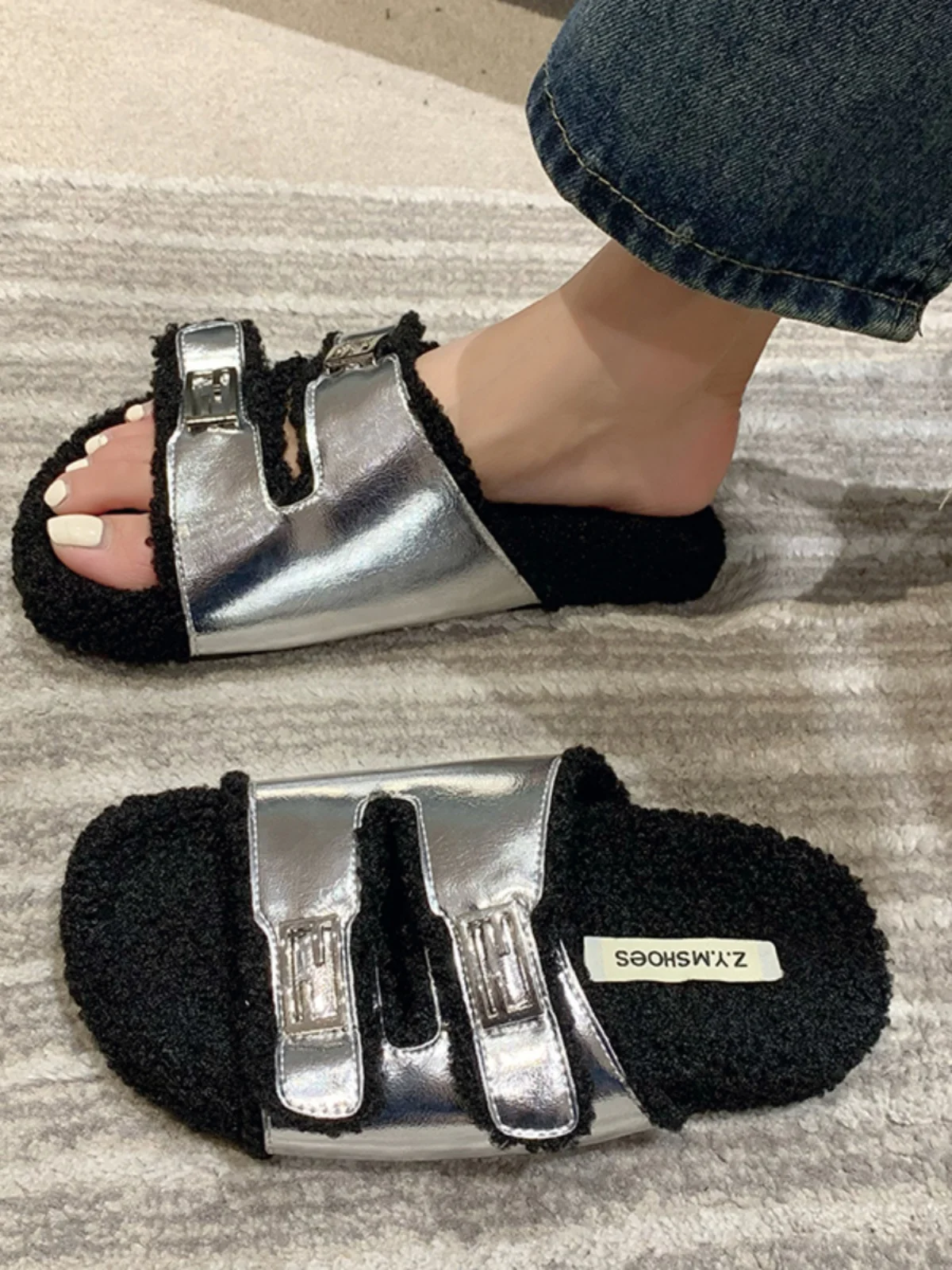 

Flat Shoes Female Woman's Slippers Flock Fur Flip Flops Slides Low Platform Fashion Winter Footwear 2023 Plush Silver Luxury Ru