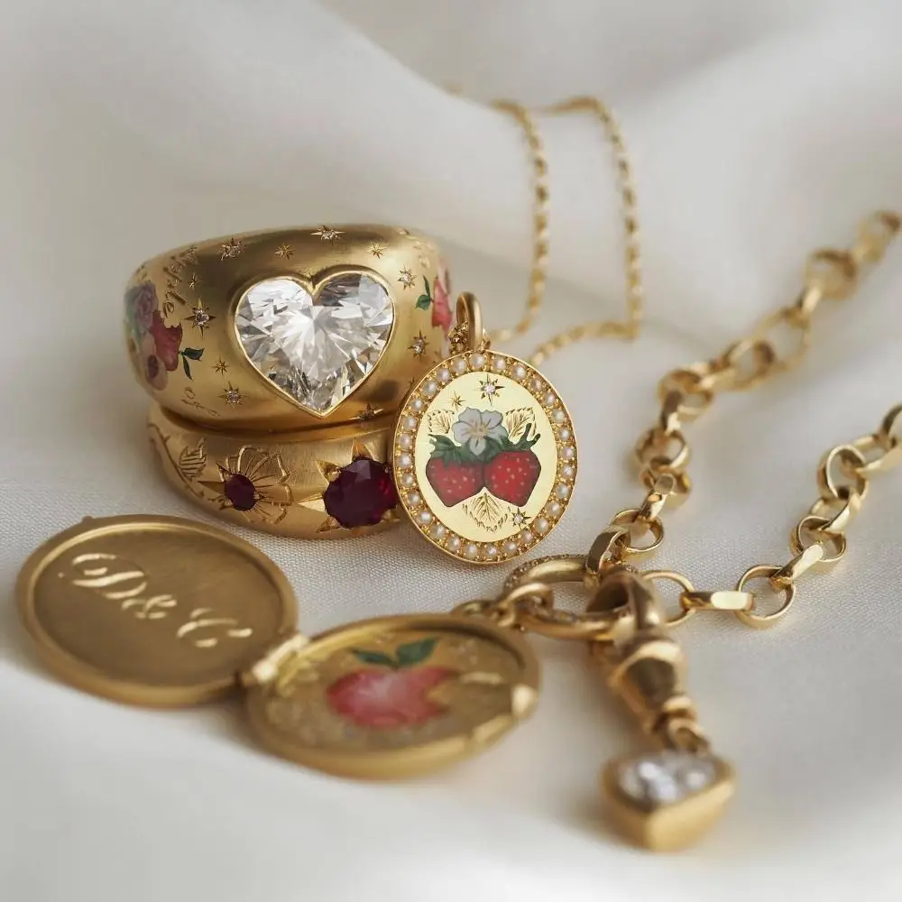 Ожерелье с клубничным узором в европейском стиле ретро позолоченная титановая