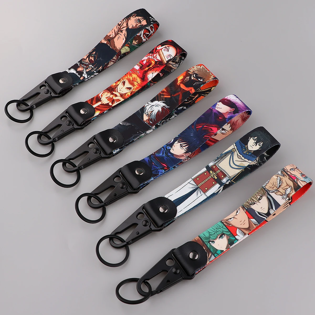 

Original Novel Attack on Titan Car Keychain Anime Keys Holder Accessories Keychains for Men Keyring Fashion Jewelry Gift