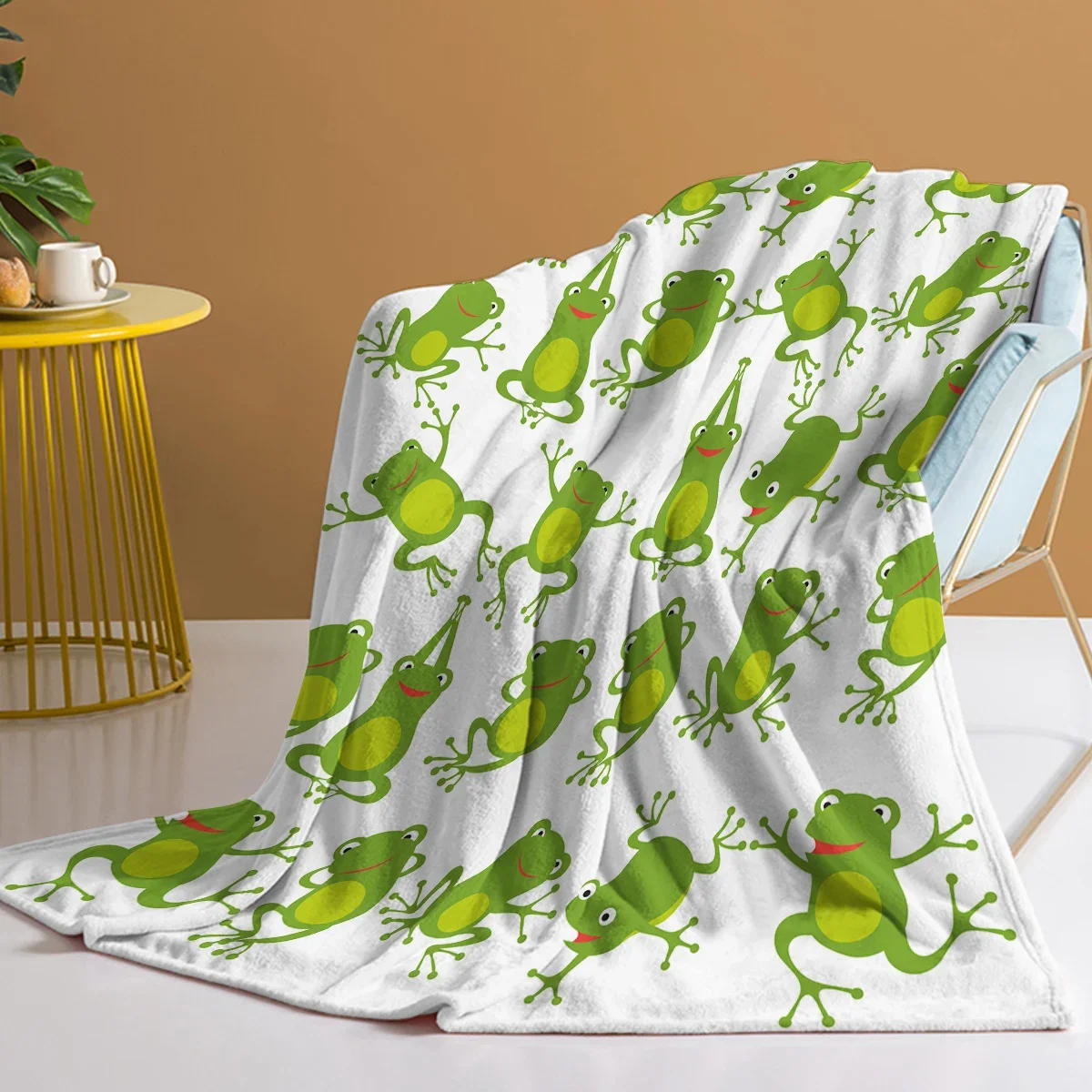 Зеленое мультяшное милое искусственное кресло теплый уютный мягкий плед