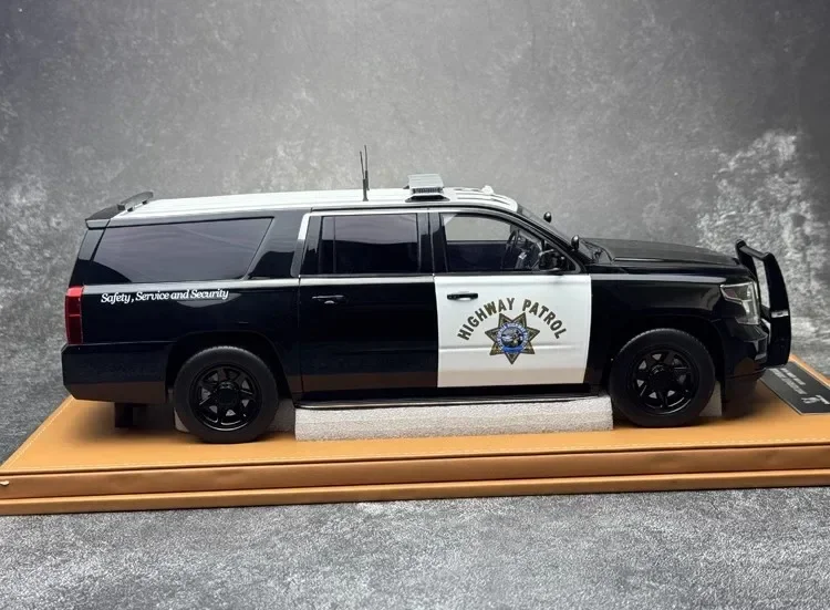 GOC 1/18 для Chevy Suburban Tahoe LTZ SUV 2015 литые модели автомобилей подарки хобби демонстрация