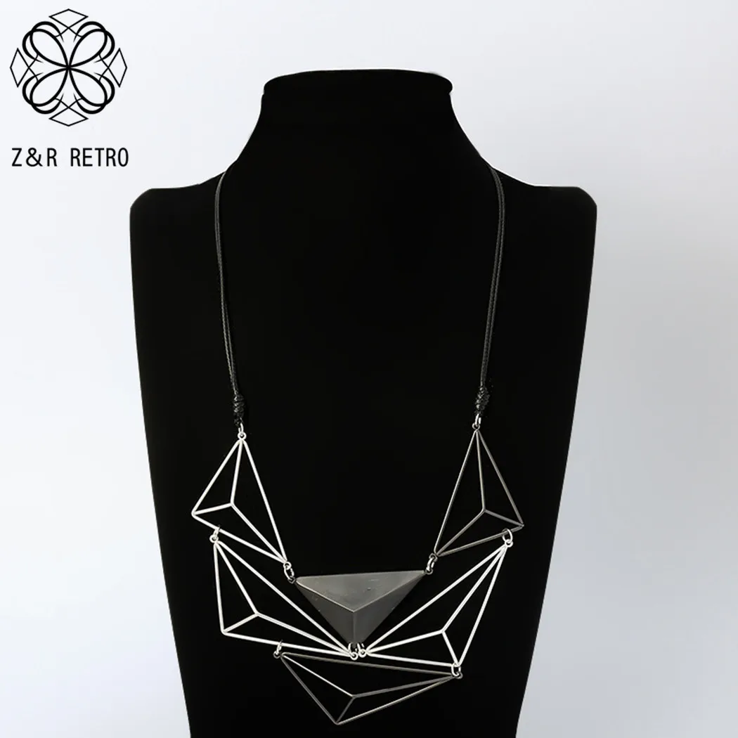 

Vintage Geometric Statement Long Chains Around the Neck Collares Necklace for Women 2022 Fashion Jewelry Suspension Goth Pendant