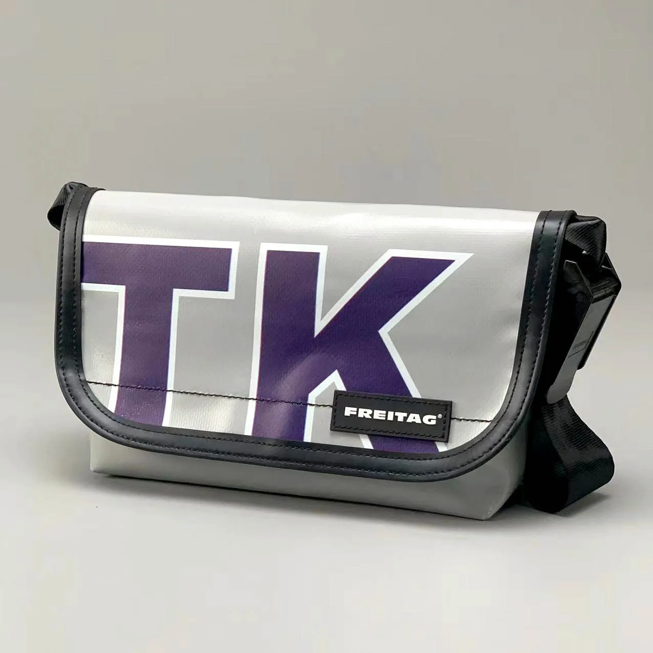 FREITAG F41 HAWAII FIVE-O Messenger Bag Single Shoulder Bag Crossbody Bag Swiss Cycling Eco-Friendly Bag