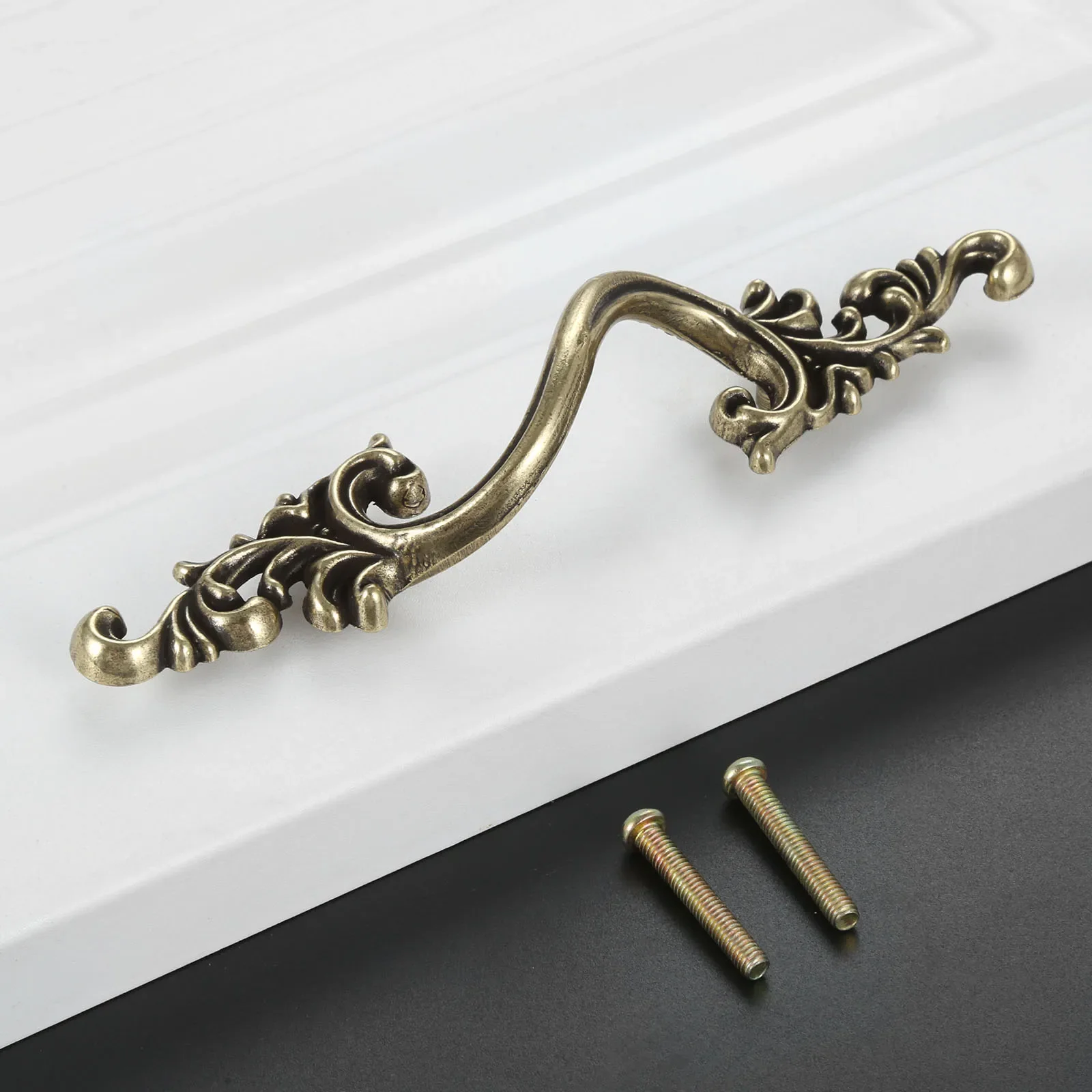 

Цинковый сплав ручки для шкафа античная бронза/серебро 64/96 мм