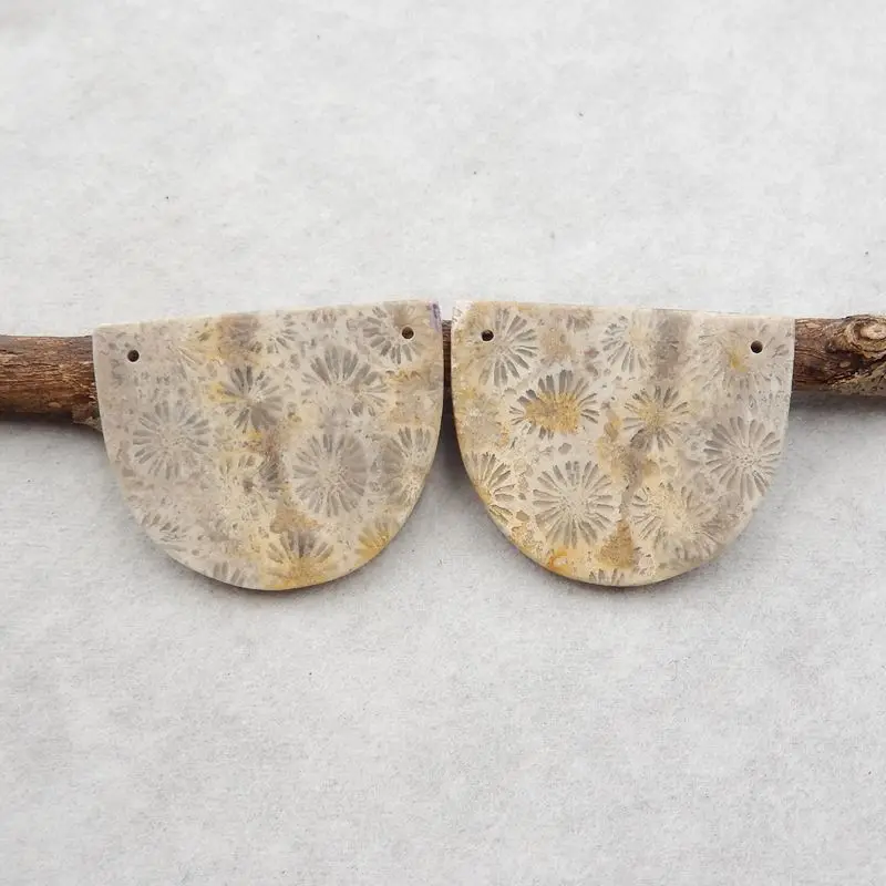 

Semiprecious Natural Stone Indonesian Coral Double Holes Earrings Jewelry Accessories For Women 36x29x3mm 15g