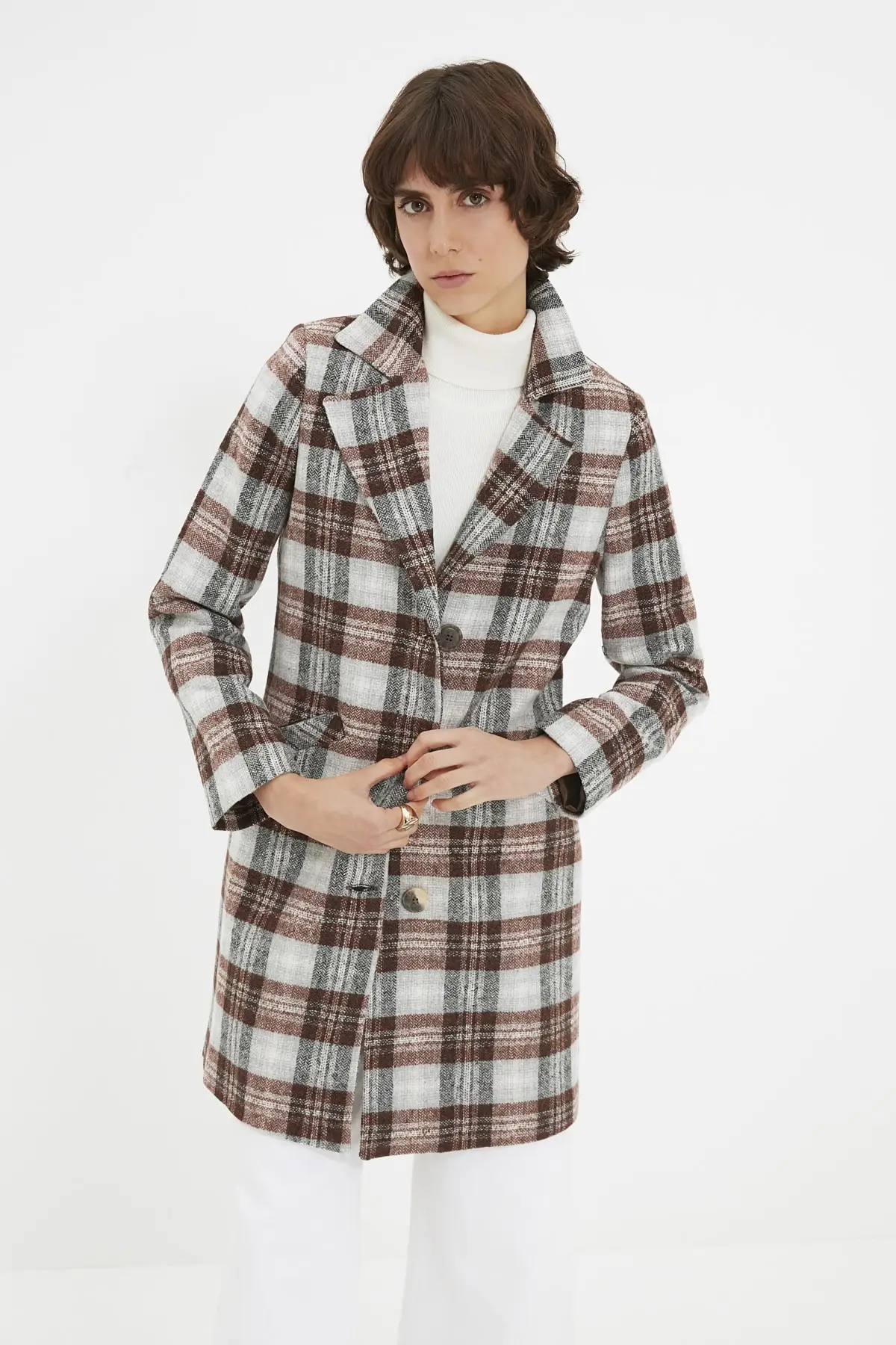

Trendyol Plaid Button Closure Stamp Coat TWOAW22KB0093