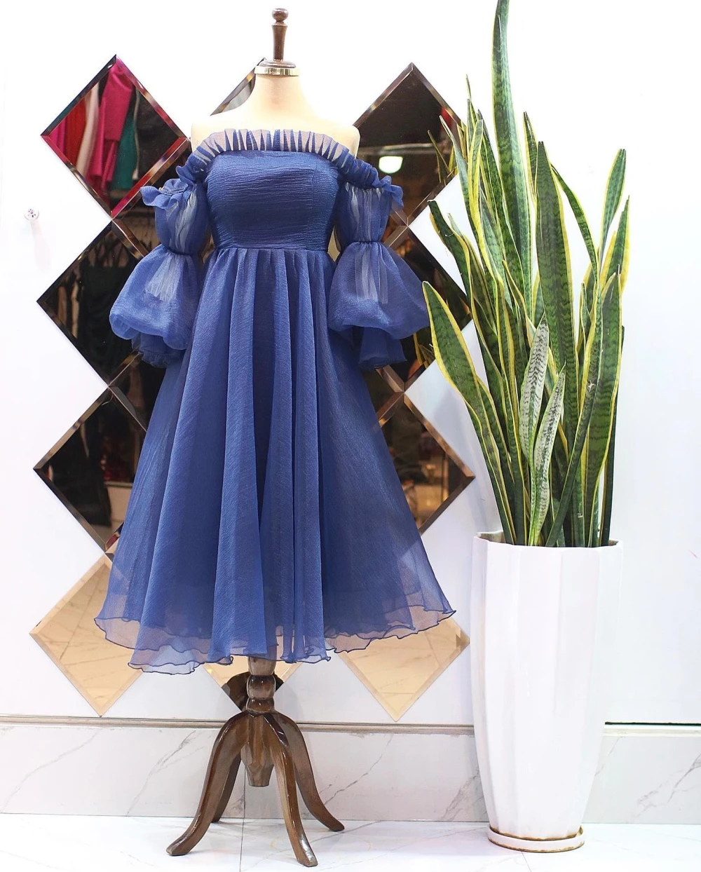 

Qcenkern Prom Dress Off the Shoulder A Line Formal Pleated Fashion Women Party Gowns Evening Dresses فساتين السهرة 프롬드레스 שמלות