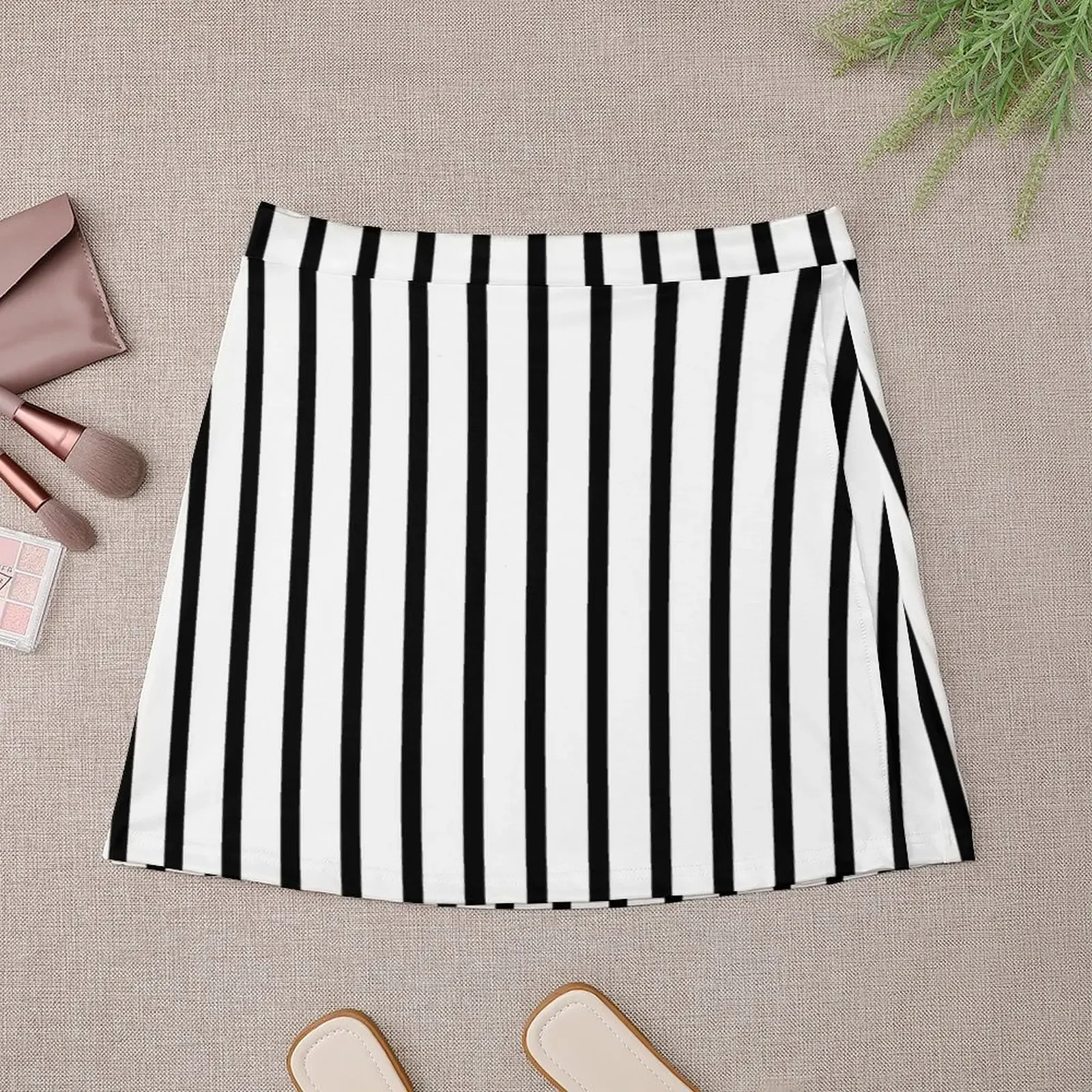 Тонкая черно-белая мини-юбка в полоску одежда женская короткая юбка 2025 мини