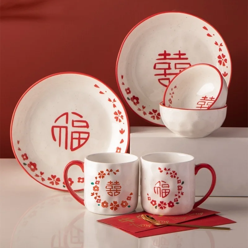 

Chinese Red Xi Fu Tableware Wedding New Year Bowl Cup Plate Sets Housewarming Gift for Family Celebration Cutlery Dinnerware Set