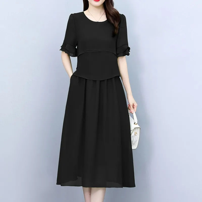 Элегантное свободное женское платье с коротким рукавом Новинка лета 2024 полная