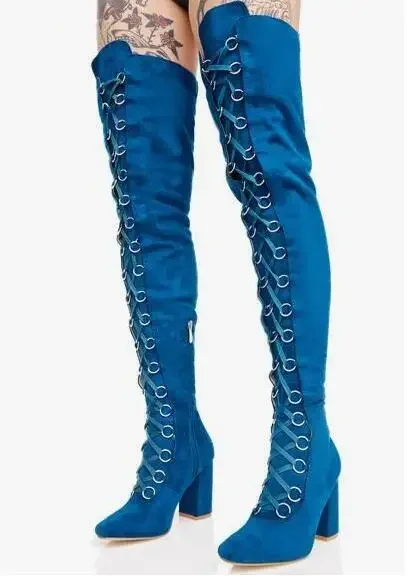 Пикантные зеленые женские ботинки на квадратном каблуке подиумные с острым