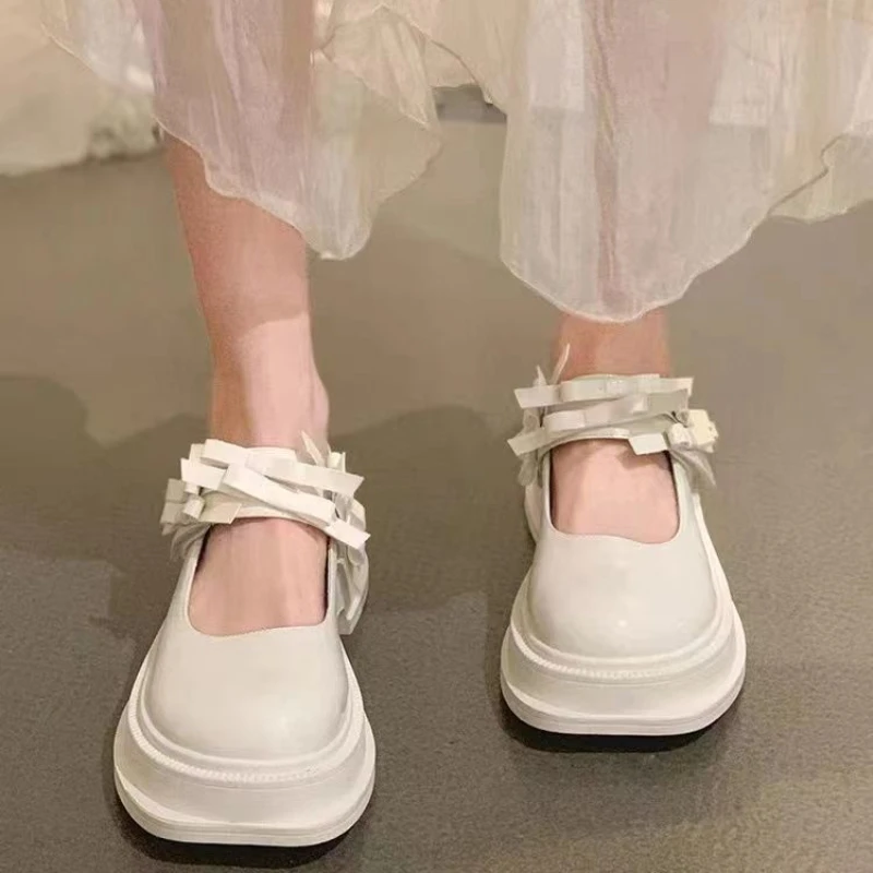 

Женские босоножки в японском стиле, милые однотонные сандалии на платформе, с круглым носком и крючком, повседневная обувь, Новинка лета 2023