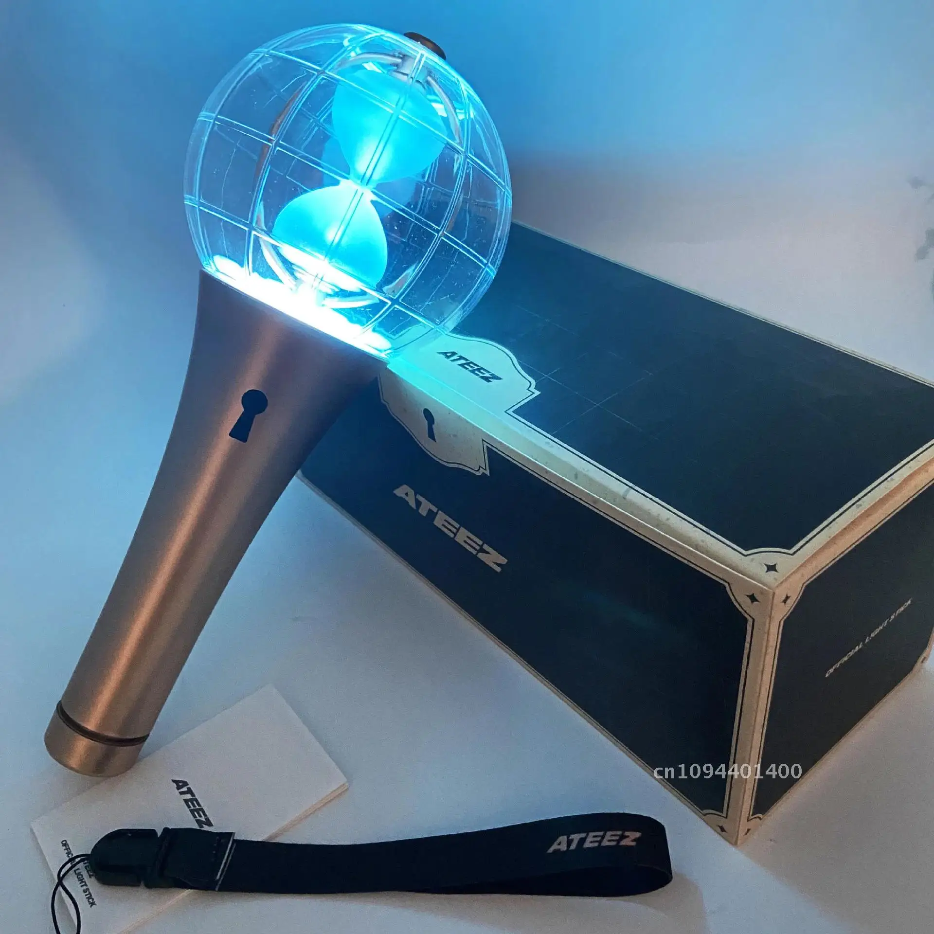 Kpop Ateezed Lightstick Ver.2 Ver.1 Корея Light Stick Globe Ручная лампа Концертная Вечеринка Вспышка