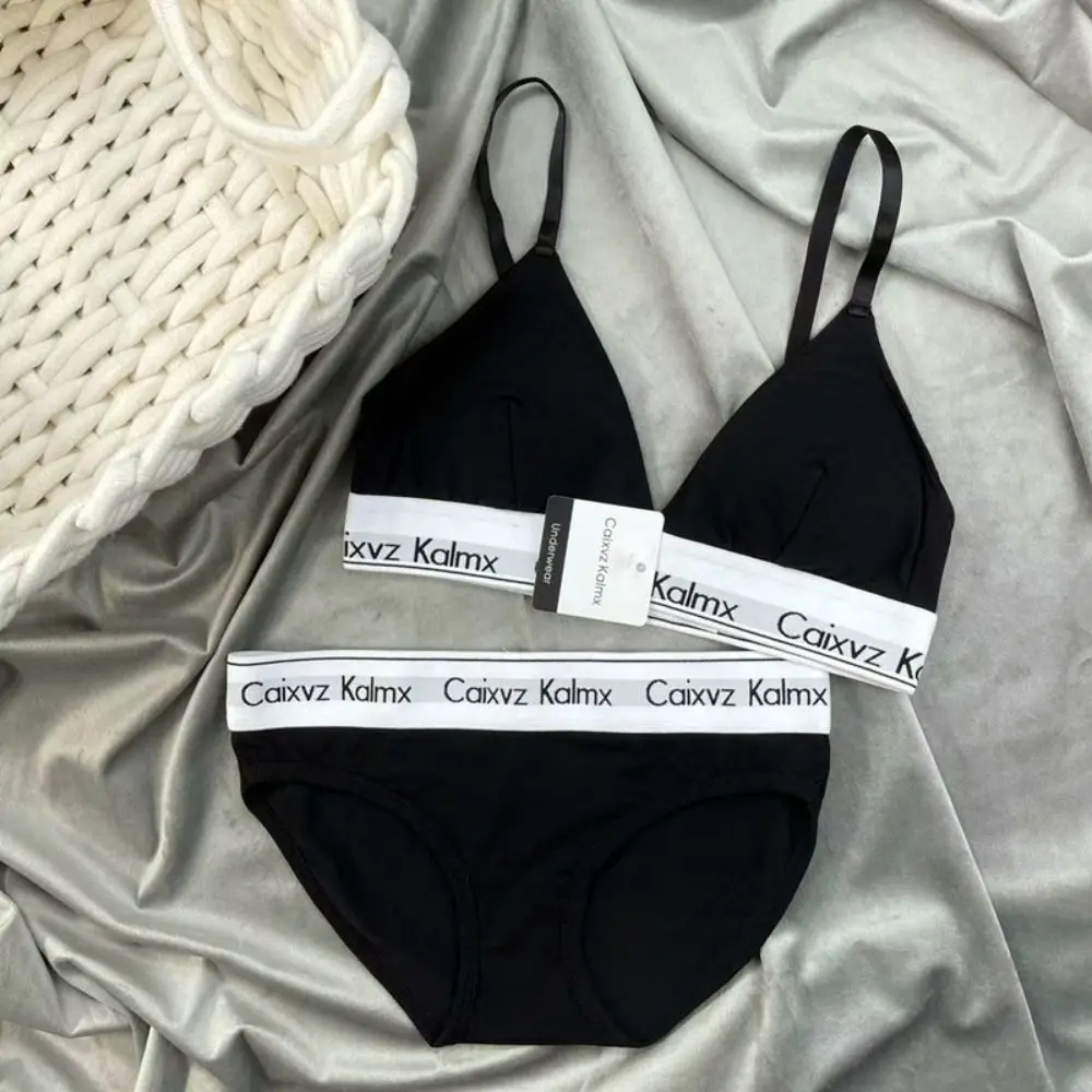 Комплект женского нижнего белья с V-образным вырезом и открытой спиной